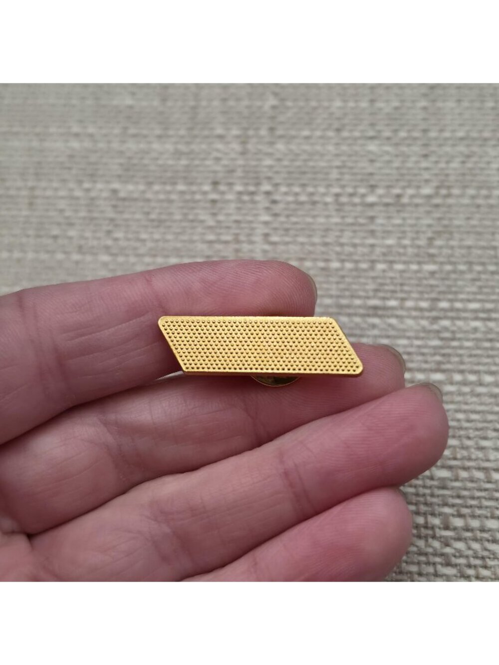 Vintage Gold Tone Textured Parallelogram Lapel Pin A9178